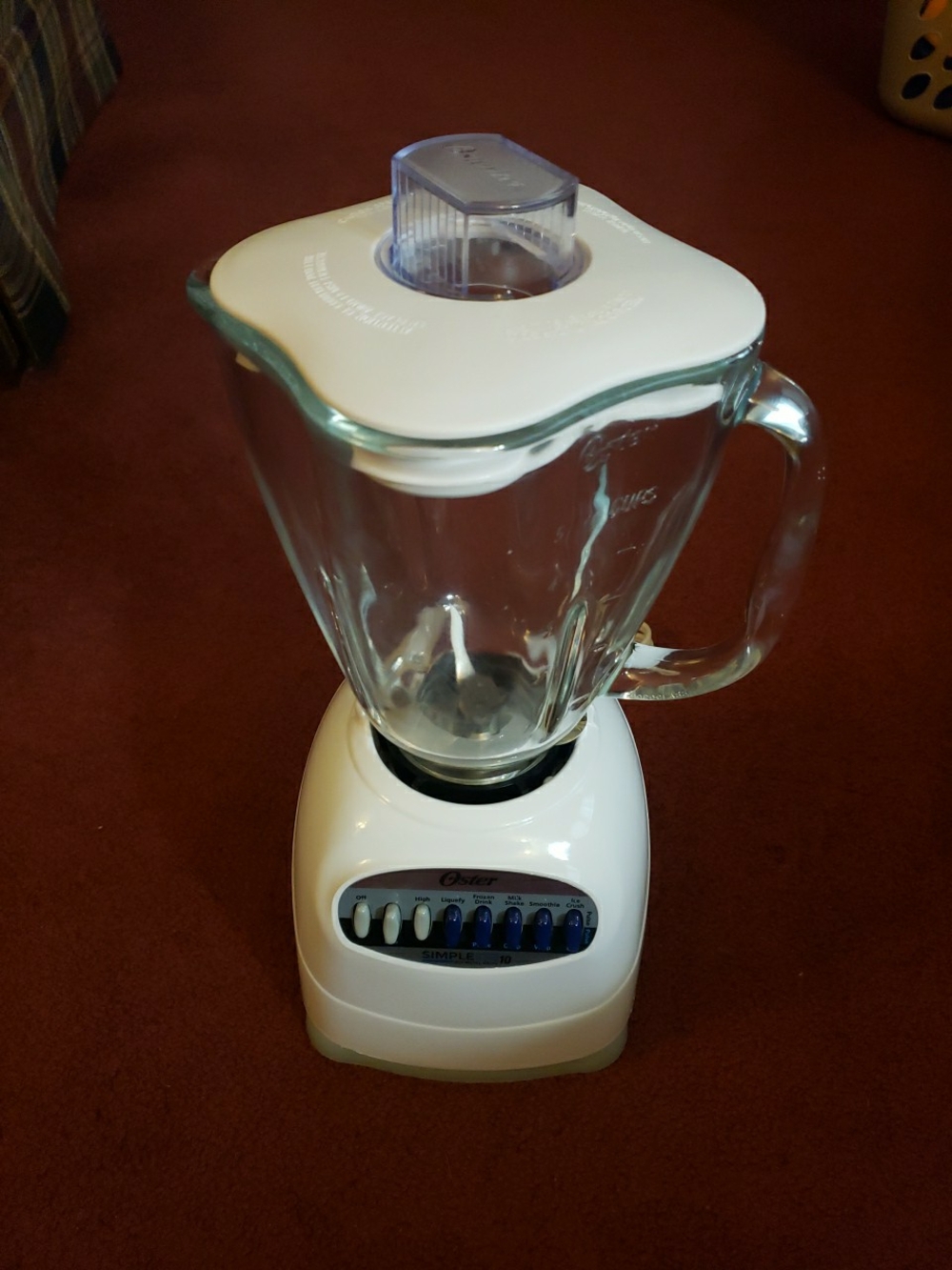 Oster Simple 10Speed White Countertop Blender With Glass Pitcher